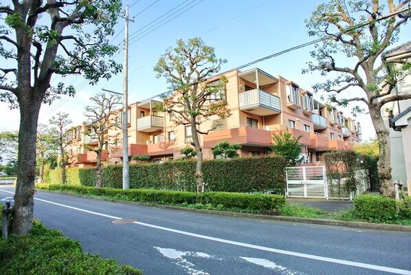 ランビニオンの物件外観写真